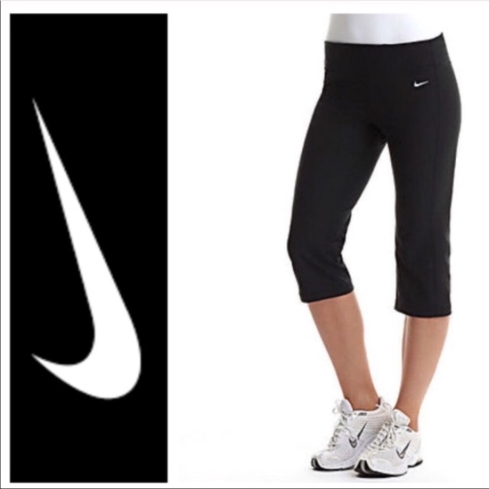 Nike Cropped Athletic Pants